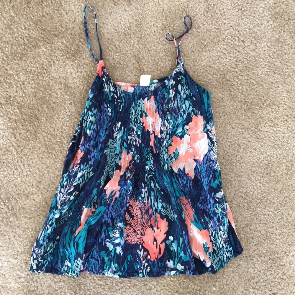 Old navy tank